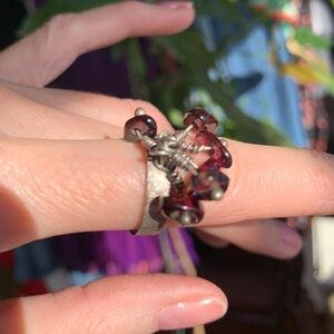 Hello January Babeez! Vintage Garnet Sterling Ring